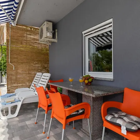 Family-friendly With Swimming Pool Zavode, Omis - 1021 * Lokva Rogoznica