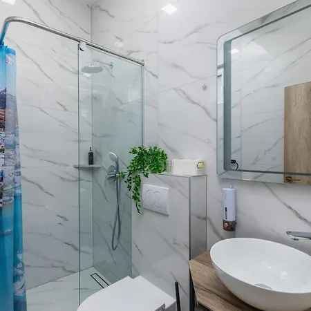 Appartement Family-friendly With Swimming Pool Zavode, Omis - 1021