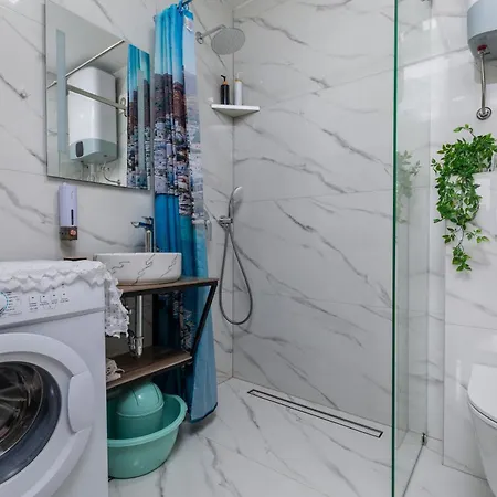 Appartement Family-friendly With Swimming Pool Zavode, Omis - 1021